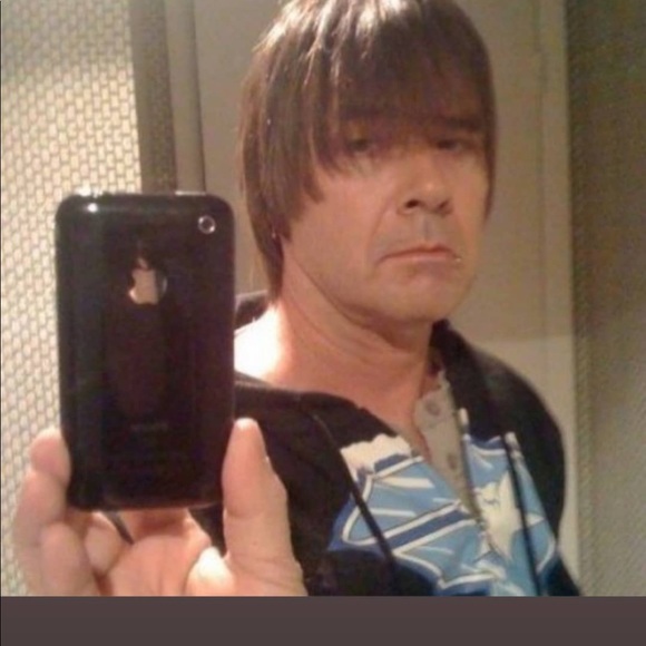 Meet your Posher, Robert - Picture 1 of 1